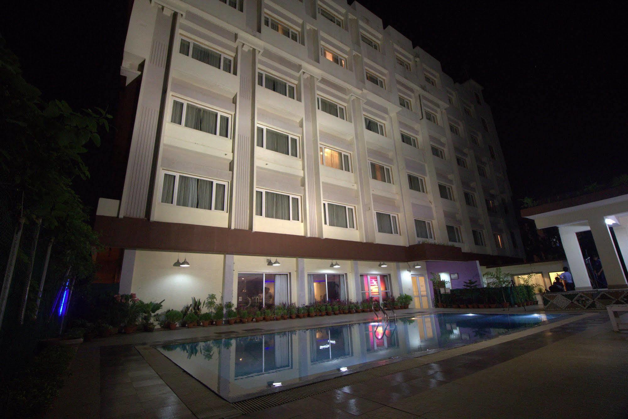 Hotel Ira By Orchid Bhuvanéšvar Exteriér fotografie